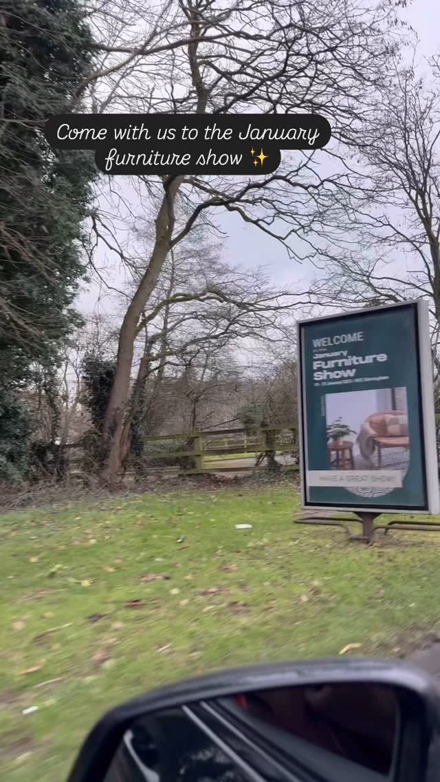 Discovering the latest trends in kitchens, bathrooms, and bedrooms at the January Furniture Show! Endless inspiration for creating luxury interiors. ✨🚪🛁 #JanuaryFurnitureShow #InteriorDesign #LuxuryLiving