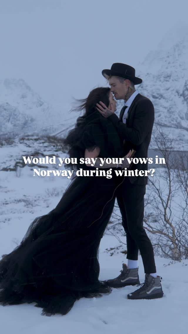 Would you say your vows in Norway during winter?
#elopementwedding #elopement #norway #weddingvows #elopementphotography #elopementlove
