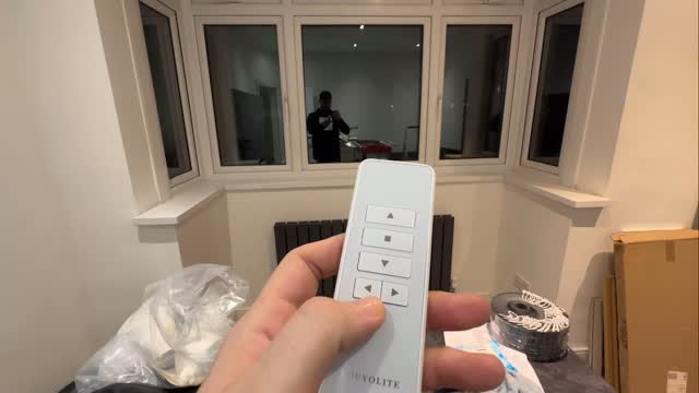 Upgrade your bay window with the sleek elegance of electric grey roller blinds! ⚡️🌫️ With the touch of a button, effortlessly adjust light, privacy, and ambiance, all while adding a modern, sophisticated vibe to your space. The grey tone complements any décor, creating a stylish and functional solution for your windows. ✨ #ElectricRollerBlinds #BayWindowStyle #SmartHome #GreyElegance #ModernLiving #LightControl #windowdesign