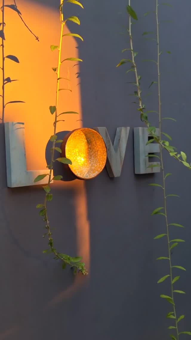 Chasing sunsets, catching waves & soaking in the charm of Lion's Rest evenings.☀️🌊
#lionsrestlife #lionsrest #gurubebila #surfsouthsrilanka #weligama #srilankatravel #familysurftrip #surffamily #weligamasurf