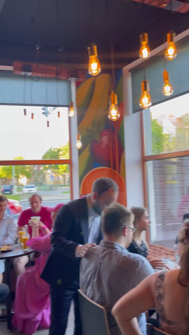 Nothing better than giving yourself extra love, even better if you pamper yourself with some Latin food😋
Morena offers what you deserve🌮🍤🥟🍛
#morenalatinlife #latinfood #latinvibes #estonia #tallinn #food #latinmusic #tacos #chilliconcarne #seafood