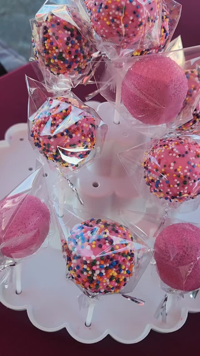 We are excited to sell cake pops at Tractor Supply on 5674 E Kings Canyon Fresno, California from 10 am to 3 pm. If you have any questions please reach out. #fresnocalifornia #cloviscalifornia #cakepops