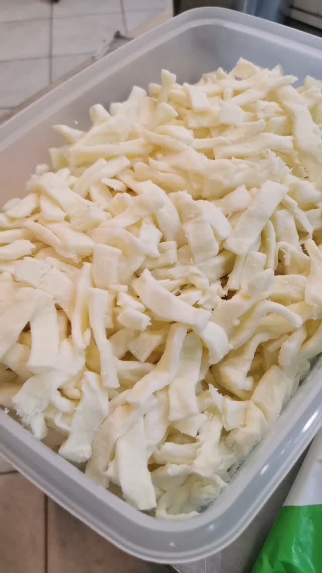 Nur das beste für unsere Kunden direkt aus Italien-
Napoli, original fior di latte aus Napoli