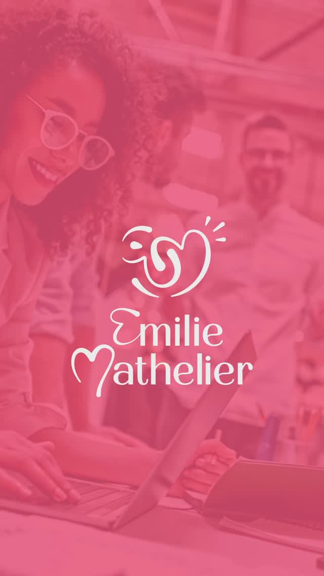 Créer une identité visuelle, c’est bien plus qu’un simple exercice graphique. C’est un travail stratégique, aligné sur les valeurs et la mission d’une marque, où rien n’est laissé au hasard.
Comment ça se passe avec moi ?
Tout commence par une réflexion sur le positionnement de votre marque ou entreprise.
👉 Étape 1 : la recherche et la conceptualisation
Je développe plusieurs concepts d’identité visuelle, chacun pensé dans les moindres détails : le logo et ses variantes, les associations typographiques, une palette de couleurs, des motifs, et des exemples concrets d’applications et de mises en situation.
👉 Étape 2 : l’affinage et la finalisation
Après vos retours et ajustements, nous affinons le concept pour arriver à l’identité qui incarne parfaitement votre vision et vos ambitions.
🎥 Dans cette présentation vidéo, découvrez l’identité que j’ai créée pour Émilie Mathelier, experte en recrutement et coach professionnelle, dont la mission est de provoquer des coups de cœur professionnels.
Chaque élément visuel a été pensé pour refléter ses valeurs et son message.
Un monogramme organique et fluide qui entrelace les lettres E et M, formant également des cœurs, symboles de bienveillance et d’amour de soi, essentiels à l’épanouissement professionnel.
Des éclats dynamiques autour du M qui évoquent une étincelle, cette vitalité retrouvée grâce à une rencontre professionnelle significative.
Une typographie élégante et ronde, en harmonie avec le monogramme, pour exprimer finesse, pertinence et bienveillance.
Le résultat ? Une identité visuelle joyeuse, colorée et inclusive, qui porte haut la mission d’Émilie.
Et vous, avez-vous une identité visuelle qui reflète vraiment l’essence de votre marque ?
Si vous cherchez une identité forte, unique et alignée avec vos valeurs, je suis à votre écoute. 🌟