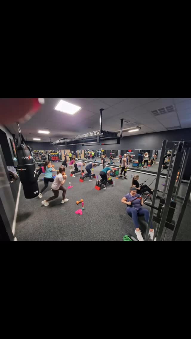 New Year. New Habits.
Make 2025
ALL ABOUT YOU
Tuesday / Thursday ladies evening classes 7pm 🕖