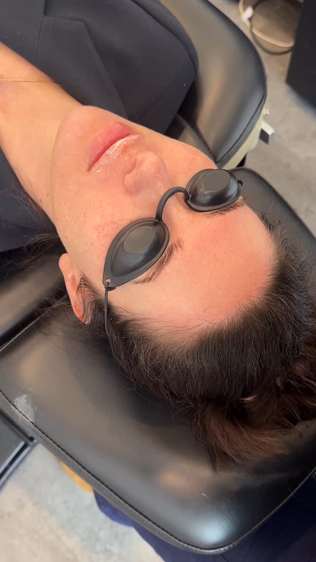 Literally me every time I say I’ll film content without the supervision of my social media team… 😂🫠 I tried.