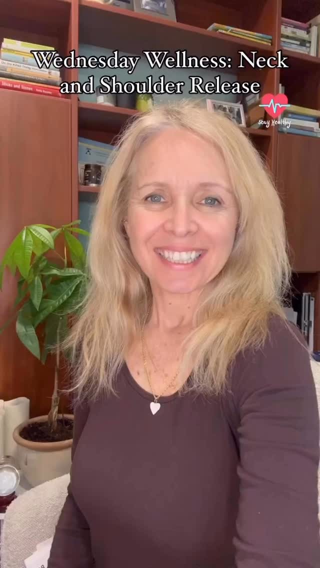 A simple tip to help any stiffness in the neck and shoulder area, and any S-T-R-E-S-S.
We do this soothing movement in our ONLINE weekly sessions every Saturday at 9 a.m. and Tuesday at 7:30 p.m.
HOW TO: sit or stand straight. Stretch your neck forward, move your chin down, and then tuck it back towards your chest.
Now, guide your chin up your chest - imagine you are holding a golf ball - until your head is back at the starting point. This is done in a continuous circular motion and should only take a few seconds
A major and wise energy channel comes up from our spine and forms a narrow passage atop the top of your shoulders where your neck starts.
Keeping this channel open balances energy in your neck, helps relieve stress buildup, tense shoulders, headaches, and blocked flow of energy up into your brain.
Take that Micro-Moment for Self Care. Your body and mind will thank you for it.
#accupressurehealing #accupressure #neckpainrelief #chinesemedicinetips #chinesemedicine #stressrelief #qigongforhealth