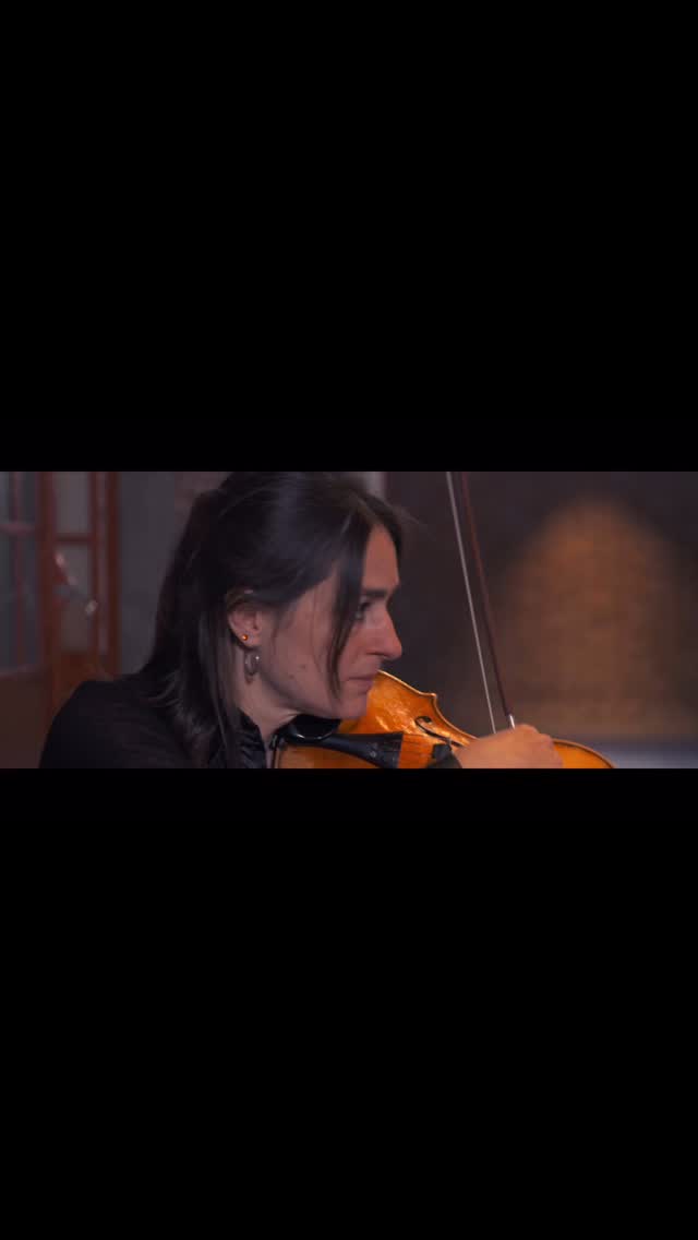 This afternoon we will play at a commemoration event at the Vredespaleis in Den Haag marking International Holocaust Remembrance Day and 80 years since the liberation of Auschwitz. Music plays an important at such events giving people time to listen and reflect. Today we will perform Ravelâs Kaddisch in a beautiful arrangement written for us by @marijnvanprooijen and the moving slow movement of ZoltĂĄn SzĂ©kelyâs string trio, composed in 1921, a piece we will be recording in a few months. SzĂ©kely was a renowned Hungarian violinist of Jewish descent, close friend and frequent recital partner of the composer BĂ©la BartĂłk, composition student of ZoltĂĄn KodĂĄly at the Franz Liszt Academy in Budapest and primarius of the Hungarian String Quartet. SzĂ©kely, who had moved to The Netherlands to escape the mounting antisemitism in Hungary, was appointed first concertmaster of the Concertgebouw Orchestra in Amsterdam only to be later dismissed together with sixteen other Jewish orchestra members in 1941/42.
đœïž Foeke de Koe for the Oranjehotel memorial, 2020
#holocaustremembranceday
#neveragain
#lestweforget