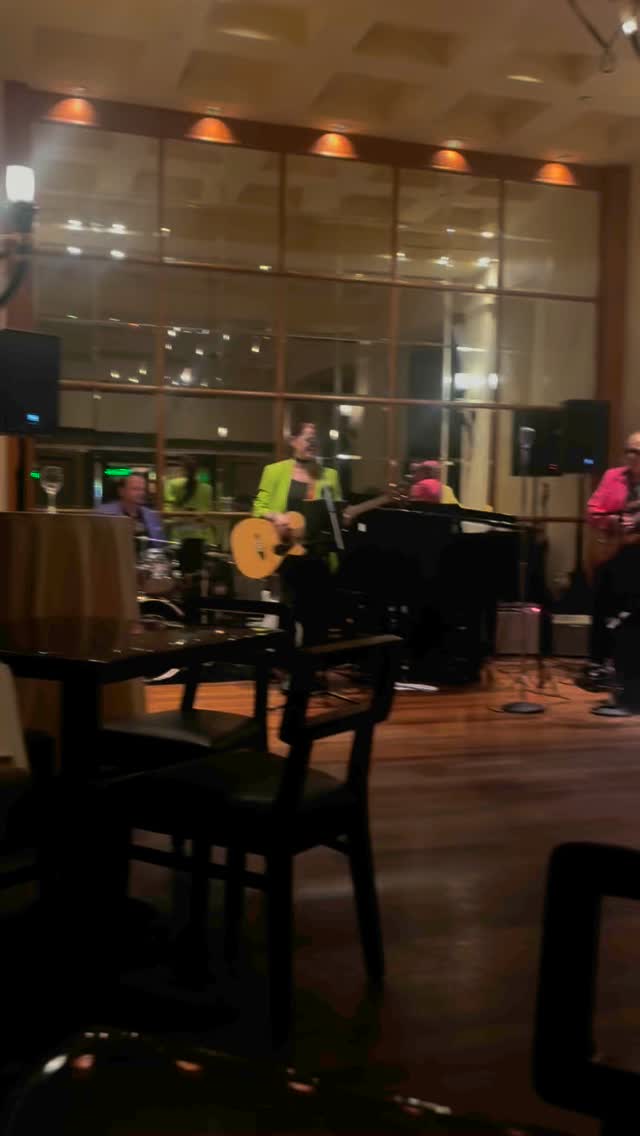 Playing one more #show this month with @cbliveband at @topofthemarksf #friday 1/24 - come by for fancy cocktails, killer views and smooth tunes from the 50s-80s! #bass #musician #sanfrancisco #carteblanche #topofthemark #nobhill