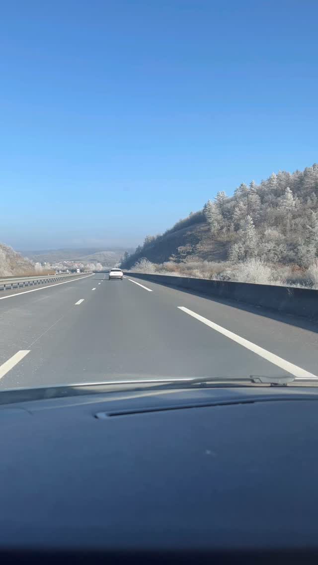 Petit récapitulatif de notre aventure et de tout ce qu’on a vu à Maison et Objet ♥️ le plus incroyable des salons qui nous a permis de rencontrer pleins nouveaux Shop où mes dessins débarqueront bientôt ♥️
Un immense merci à Ariane et Christophe qui m’ont encouragée, accompagnée, soutenue, aidée et supportée durant cette 2ème présence à @maisonetobjet pour Princesse Garage💪♥️
Un méga big up a K8 qui en amont à encadré une 50taine d’affiches ♥️
Les amis, c’est la vie ♥️
Un immense merci à mes clients nouveaux et anciens d’être venus jusqu’à nous, un bonheur de vous rencontrer 😍🤩 je prépare vos commandes, elles arrivent vite
Et pour finir un immense merci à la team du salon, surtout Pauline : LA BEST 😉
#princessegarage #support #friendship #amis #maisonetobjet #poster #stand #btob #madeinfrance #winelover #deco