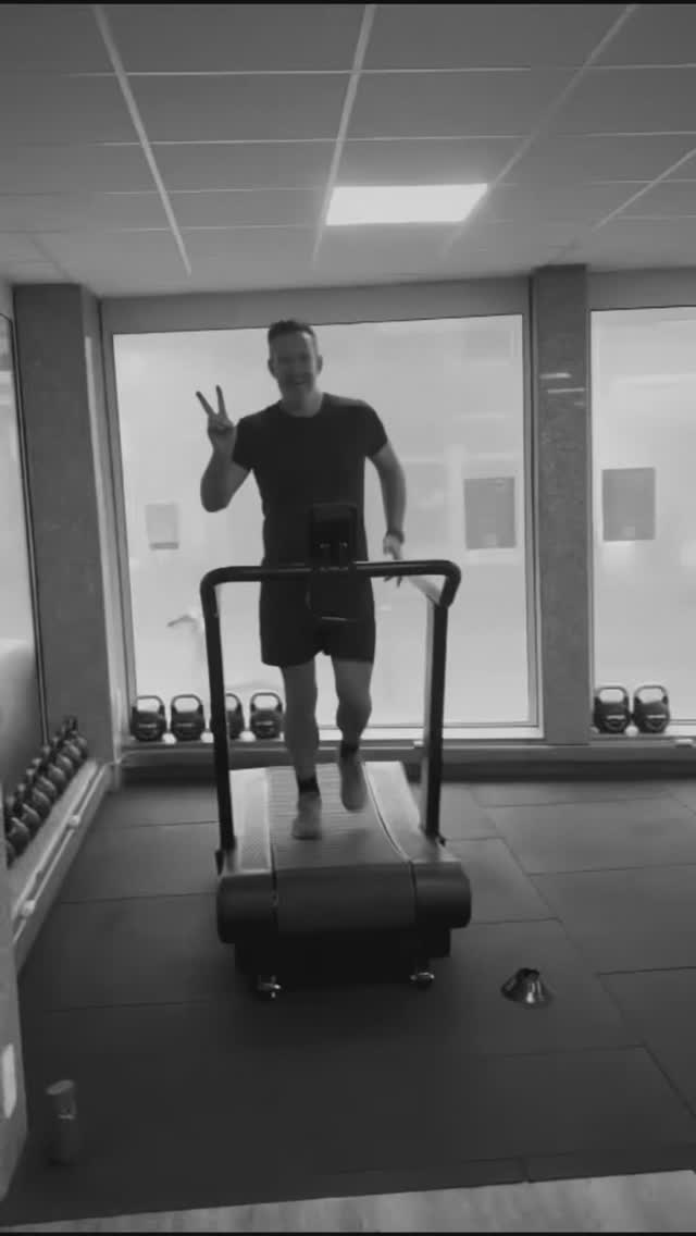 SUNDAY BURN 💥💦
Join us! - link in Bio
#bremen #fitness #workout #class #functionalfitness #fitnessjourney #viertelbremen