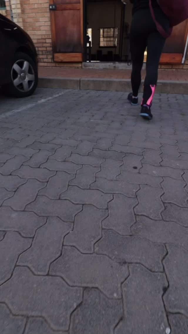 😰 Give this one a try 🙌
5 TABATA's (20 sec work, 10 Sec rest)
Calories
Burpee Broad Jumps
KettlebellSwings
Goblet Squats
-rest one minute between TABATA'S-
- transition to next station in 10 second rest period.