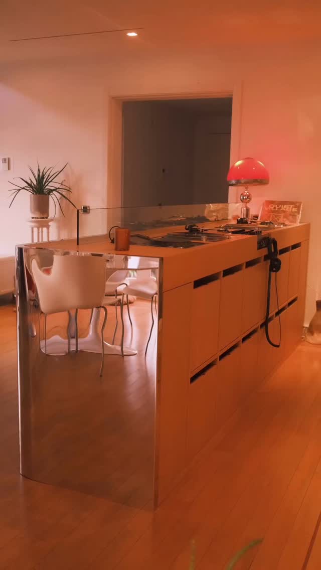 Completely stunning work by @solidbooths 🪩
Make sure to follow @solidbooths for more !
___________________________
👉🏼 Follow @doyouspin for more
👉🏼 Follow @doyouspin for more
👉🏼 Follow @doyouspin for more
DM for submission & Email for promotion 📩
#rotarymixer #technics #djsetup #vinyldj #rominimal #classicdj #classicmixer #boutiqemixer #hifi #audiophile #hifidj #djlife #vinyljunkie #vinyladdict #technics1210 #sl1200 #doyouspin #djdesk #djbooth #listeningbar #recordstore #vinylonly #djculture