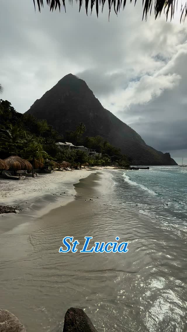 Just chill. It’s all you really need to do...
www.BubblyTourist.com #bubblytourist #traveltheworld #travelmore #travel #vacation #wanderlust #travelblogger #traveller #stlucia #piton #soufriere #caribbean #caribbeanlife #caribbeansea #escape #paradise
