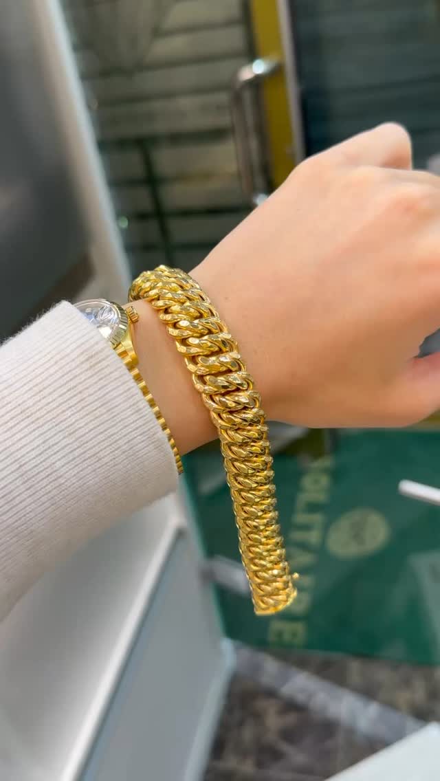 So much choice.. spoil yourself 🫶