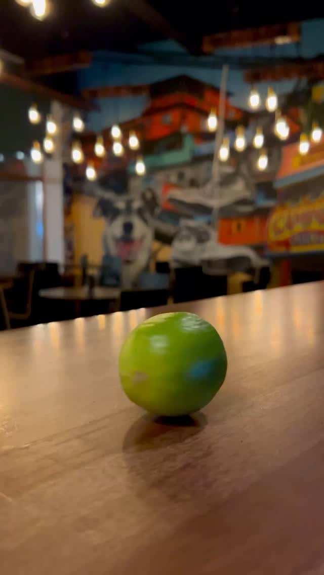 Olá nossos amigos brasileiros!🇧🇷
Whether you’re missing home or just craving a taste of your favourite drink, our Caipirinha will transport you back to Brazil with every zip! 🇧🇷💚
We’re excited to welcome you and let you taste the flavours of your homeland!
Tag the friend that you want to share a caipi with! 👫🏽