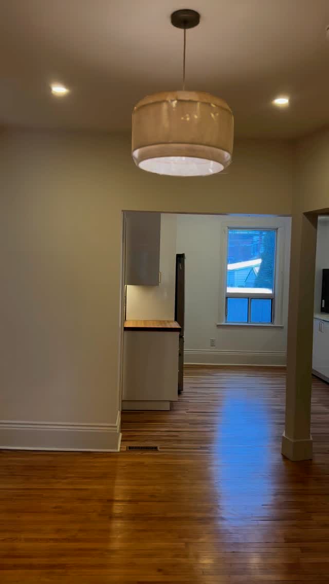 A beautiful renovation, restoration and complete electrical overhaul to this 3 story house in the Junction- High Park area in Toronto. ESA approved ✅. Structural work, new plumbing, all new electrical, beautiful tile-work, floor refinishing and matching install, ductwork relocations, heated bathroom floor, etc etc!!!