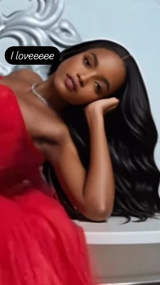 Hello Gorgeous! Red is the color of Love and our red collection is sure to take your break away. Have a Lovely Day and shop now at QWASHAEBoutique.com link in #red#reddress#shop#shoplocal#beauty#fashion#italy#houston#houstonlife