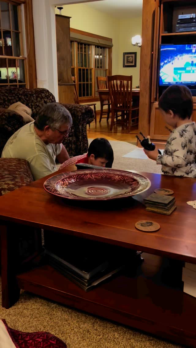 Outsourcing the chaos to the experts. They can handle this… right?
#ChaosManagement #ParentingHack #SendHelp #TwinsOnTheLoose #twinstagram #twinsofinstagram #twinningtwice #twins #twinmom