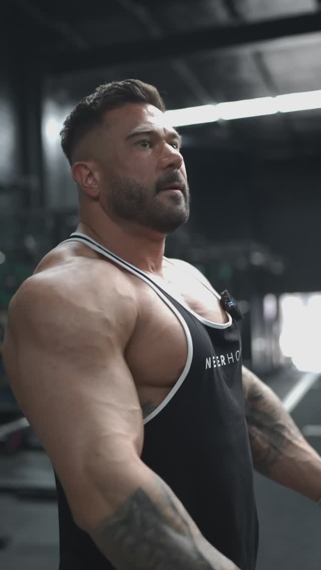 .
Episode 3 / Q&A with @c.m.visual / Discipline Over Desire
There were so many moments last prep when my body wanted to quit. The hunger, the fatigue, the doubt—all of it tried to convince me to stop. But I didn’t listen. I pushed past the temporary discomfort because I knew that what I wanted in the moment could never outweigh what I needed to succeed.
This is something I try to instill in my clients every day. Success—whether on stage, in the gym, or in life—doesn’t come from giving in to short-term desires. It comes from the ability to say no to what feels good now in order to say yes to something greater down the line.
Long-term goals demand sacrifice. The question is—how badly do you want it?