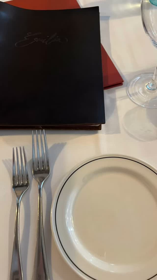 TRATTORIA EMILIA // A spectacular trip back to Italy with every bite. The gnocco fritto with prosciutto and stracciatella, I have no words other than I was taken back to Florence and I could have cried. A bit over the top you say? Food and nostalgia, a powerful combination.
If you are in Melbourne do you and your tastebuds a favour and book a table at @emiliamelbourne - with fabulous food and service you won’t be disappointed.
1: Gnocco fritto, prosciutto, stracciatella
2: Tuna carpaccio, confit baby peppers, bottarga, sea urchin dressing, tobiko, black olives
3: Pasta Margarita, stuffed with ricotta & mascarpone, truffle butter, shaved Spanish black truffle
4: Mandarin sorbet, pistachio crumble & nougatine, salted crumble (FYI I started eating this before I took a photo)
#melbourne #melbournefoodie #italianfood #ciboitaliano #trattoriaemiliamelbourne #mytinyitaliankitchenblog