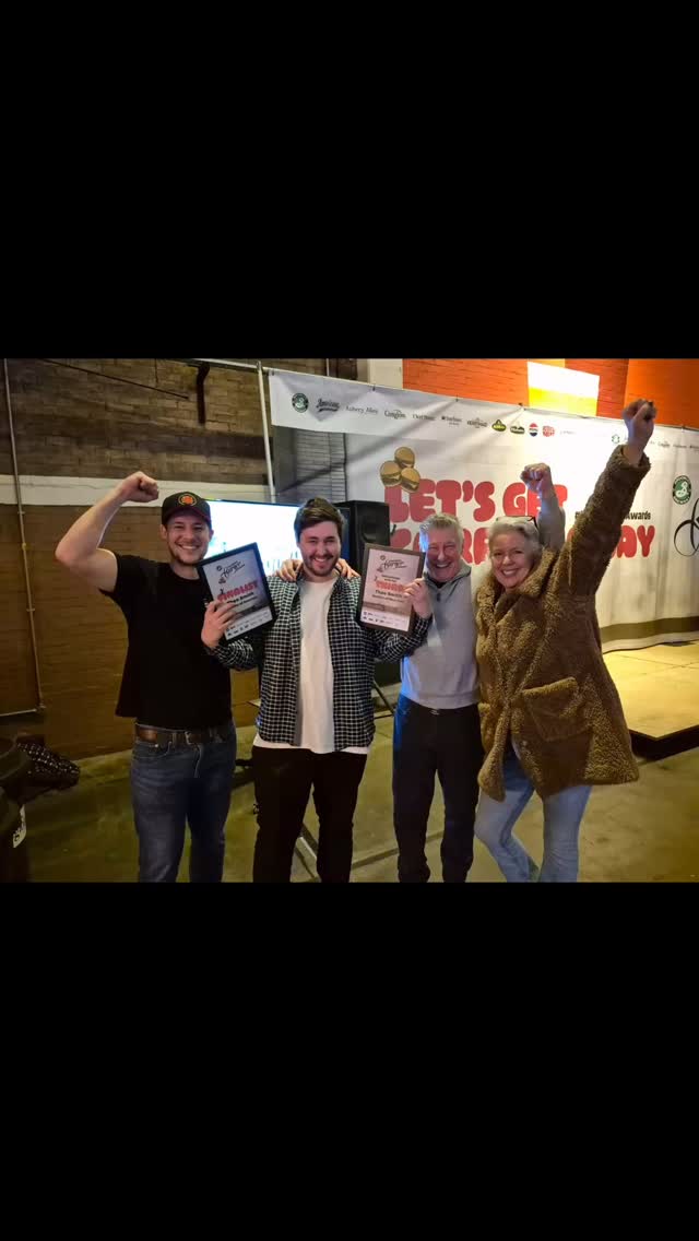 What a day for Smiths of Bourton! We entered the biggest burger competition in the UK and came shoulder to shoulder with some of the biggest and some of the best.
Out of the 16 finalists we were given 3rd best burger which to us was a massive achievement! We are beyond proud and are currently soaking in the day.
Thank you to:
@homewrecker_uk
@aubreyallenbutchers
@dineoutmagazine
@synergygrilltechnology
@kerrymaiddairy
@kuhne_uk
@bigeatsglobal
@kate.ovens
@thefatfoodieuk