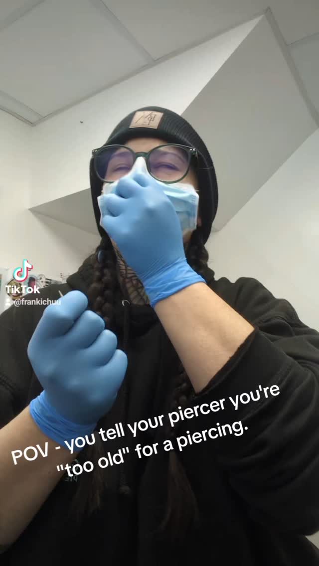 👏🏼YOU'RE👏🏼NEVER👏🏼TOO👏🏼OLD👏🏼FOR👏🏼SOMETHING👏🏼THAT👏🏼MAKES👏🏼YOU👏🏼HAPPY👏🏼
We have availability this week for piercings! Click the link In the bio to book your appointment! 📢
#ukapp #ukappmember #bvla #anatometal #gold #piercings #newpiercing #nosepiercing #earcuration #diamonds #gurupiercing #brightonpiercing #brighton #bodypiercing #newjewllery #safepiercinguk #bodypiercer