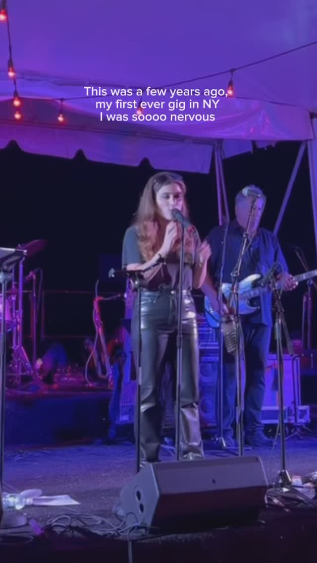 A few years ago, my first gig since moving to NY 💕 Goodbye Yellow Brick Road by @eltonjohn version inspired by @sarabareilles
#singersongwriter #music #singer #song #coversong #musictok #fyp #cover #eltonjohn #sarabareilles #newyork #nyc #newyorkcity #nycmusic