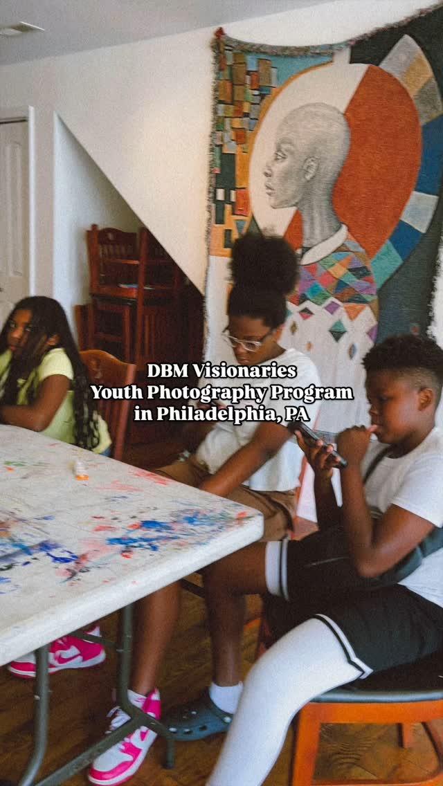 ✨We use any resource we have to prepare for our showcase, including using our phones/tablets to edit our photos. You don’t always need a laptop or fancy editing software to execute your vision! 📸✨
- - - -
🌟 Do you have a preteen/teen interested in photography? Sign them up for our Spring 2025 Youth Photography Program! With our continuous partnership with @urbanartgallery, we’ve been able to provide free youth photography programs for the past 2 years! 🎉🌟
✅ Duration: 10 Weeks on Saturdays
✅ When: March 8th - May 17th (Showcase: May 24th)
✅ Where: @urbanartgallery
✅ Registration Timeline: February 1st - March 1st
✅ Limited Spots Available!
📹 Information Session on Sat, Feb 8th (via Zoom) - RSVP today! 📣
‼️ DISCLAIMER: Students are credited when viewing each photo individually on our website ‼️
💻 Subscribe to our newsletter (Link in Bio)! 🌎
•
•
•
#DBMVisionaries #DisturbrianaMedia #UrbanArtGallery #Spring2025 #YouthPhotographyProgram #LimitedSpots #CaptureYourPassion #EnrollNow #PhotographyClasses #PhillyPhotographers #YouthPhotographers #AspiringPhotographers
