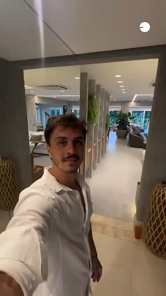 Quando arquitetura e marcenaria trabalham juntos, traços tornam-se projeções de sonhos.
Mais uma obra concluída em parceria com @somosmonda.
Sua criatividade e atenção aos detalhes fizeram nossa marcenaria brilhar