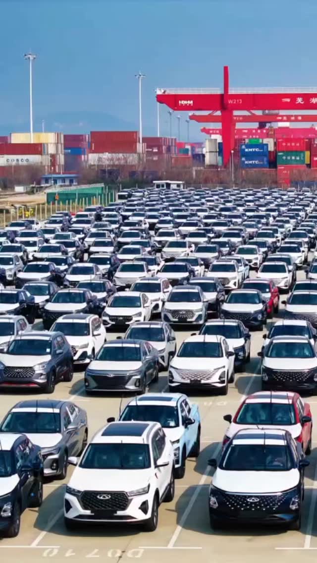 Good-looking/well designed cars are history. Preserve them or restore them. Ugly cars with no character are taking over.
#carinstagram #cars #chipfoose #cardesign #cardesigncommunity #americancars #musclecar #classiccars #vintagecars #coredesignlab @chipfooseofficial @cardesigndaily @cardesignnews @southeast_gassers