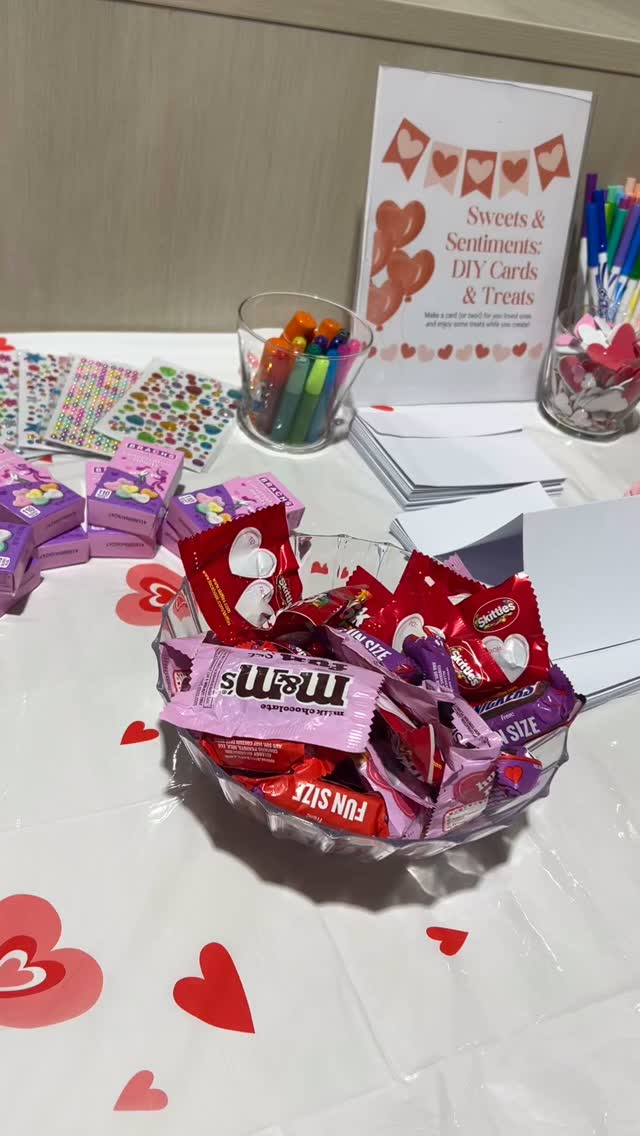 Love (and appreciation) is in the air at Irontek! 💕✨ We love when Member Appreciation Week and Valentine’s Day collide—because it means even more ways to celebrate our members! 🎉
This year, we set up a DIY Card Bar and a Build-Your-Own Bouquet station so members could spread love, creativity, and good vibes. 🌸💌 Nothing says “we appreciate you” like flowers and a handwritten note.