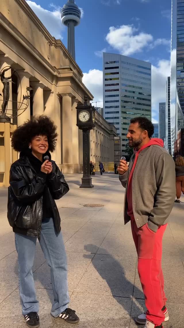 FIFA Friday⚽️🏟️
You heard it from @dwaynedero , now we want to hear from you!
Who are you most excited to see play in the 2026 World Cup?🌎
#derofoundation #dwaynederosario #dero #fifaworldcup2026 #fifa #soccer #worldcup #toronto