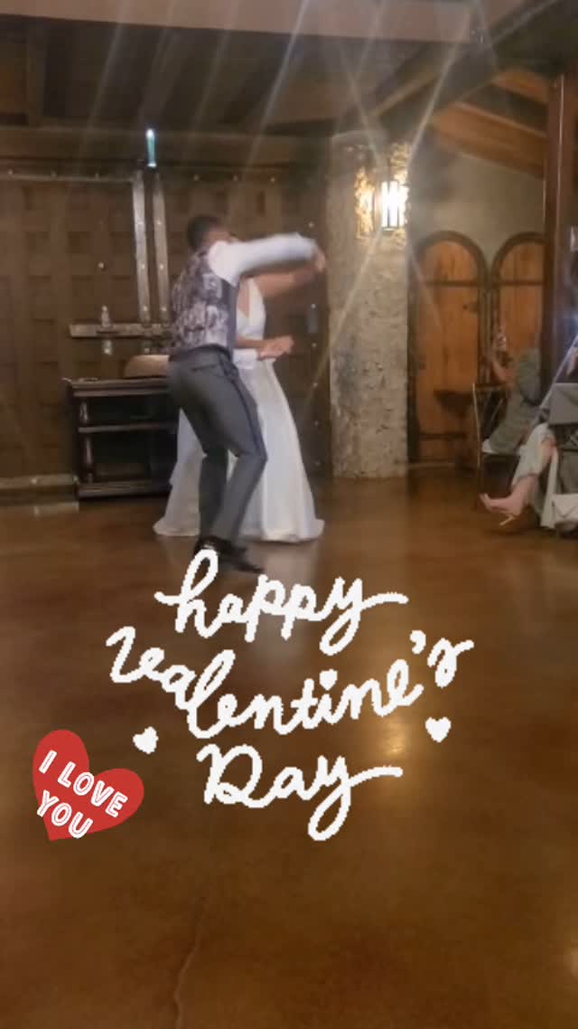 The best wife, love of my life, and sharp as a knife… (corny rhyme, but it’ll do 😅) I love you so much @hellooopaula ❤️ Happy Valentines Day 💘💌 #myvalentine #loveofmylife #weddingdance #disneywedding
