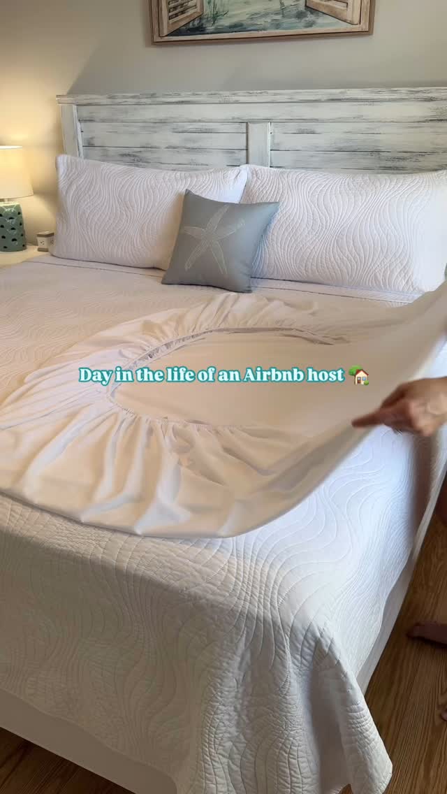 A quick glimpse into the Airbnb host life 🤪
Cleaning, prepping, and a little behind-the-scenes hustle. It’s not all sunshine and hammocks, but it’s totally worth it!
If you’re not checking in on your own Airbnb and deep cleaning regularly, what are you even doing!? 😆
•
•
•
•
#visitflorida #floridaairbnb #airbnbhost #superhost #dayinthelife #airbnbhosttips