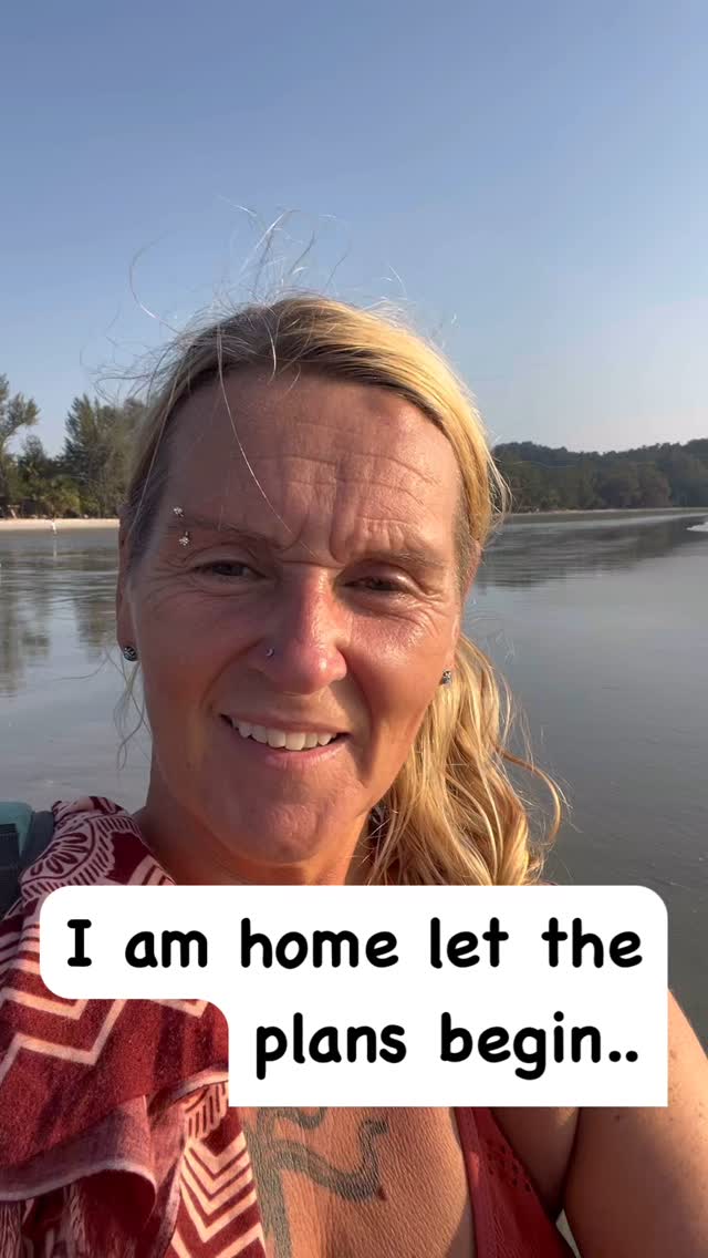 first day back….lots to do…holiday vibes but work head has switched on…