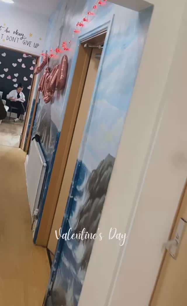 ❤️ spreading the love ❤️ Today we celebrated Valentine’s Day with our young people. Lots of activities, fun and spreading respect, love and kindness to one another. Thank you to all the staff for making these days so special for our wonderful children. 💙. #love #mentalhealth #whatateam