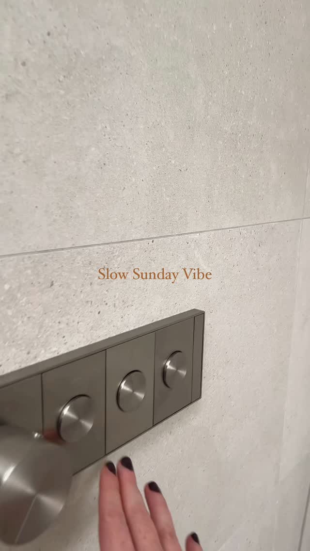 Slow Sunday Vibe!
A true spa experience in your own bathroom!
#dianarizkodesign
#spalikebathroom #rainhead