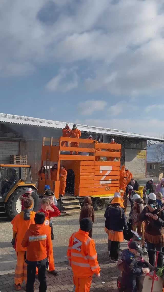 Fasnacht 2025 schö sind ihr alli mit debii gsi🥳 #zweifelchips #schnellebrille