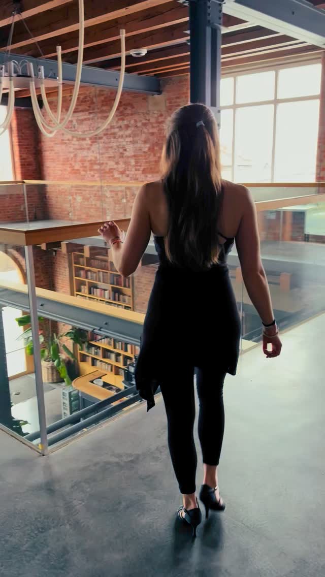 Preparing for March ✨
Der März bringt neue Tanzkurse – und die Vorfreude ist riesig! Besonders freue ich mich, diese im wunderschönen Zweigwerk in Eislingen zu starten.
Seid dabei und sichert euch euren Platz unter www.fenja-tanzen.de – los geht’s am 09. März!
#tanzen #ladylatin #paartanz #hochzeitstanz #firstdance #wedding