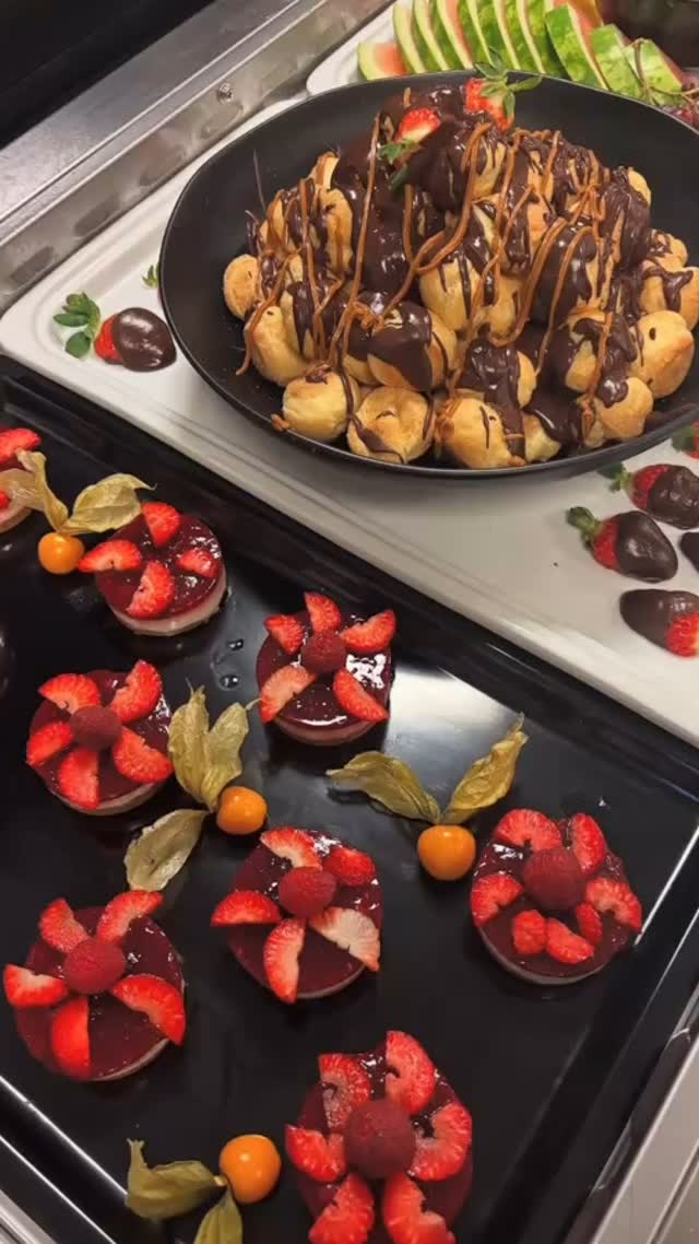 #itsallgravy #pitbullofficial #3arena #tourcatering #foodporn