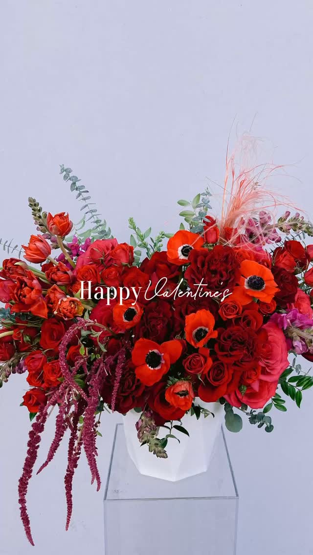 It’s been a joy playing Cupid, crafting love and romance for the sweetest couples. Happy Valentine’s, lovers! 💋🌹❣️