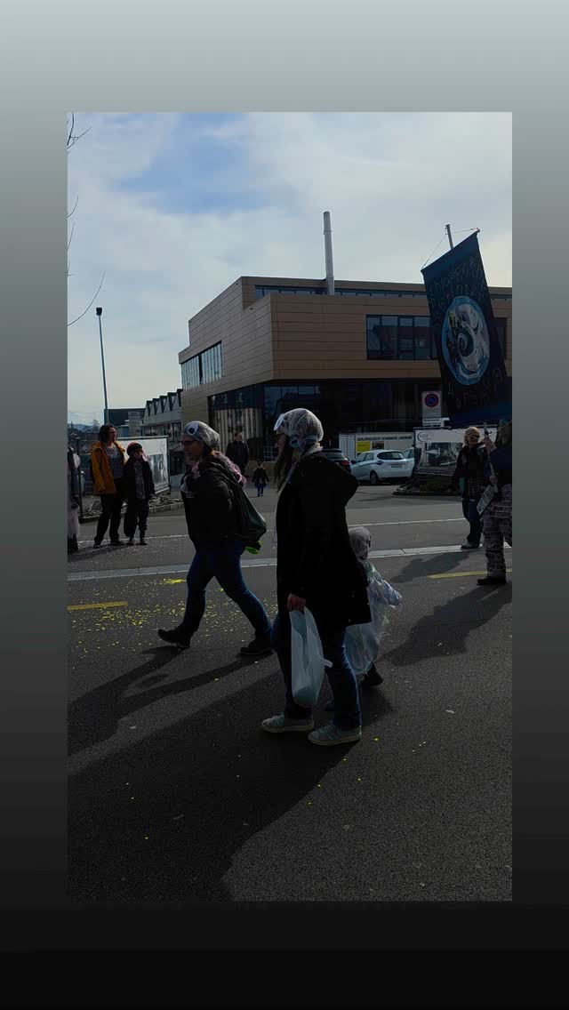 Au für die chlinschte machemer Party!
Seenger Kinderfasnacht/Umzug au