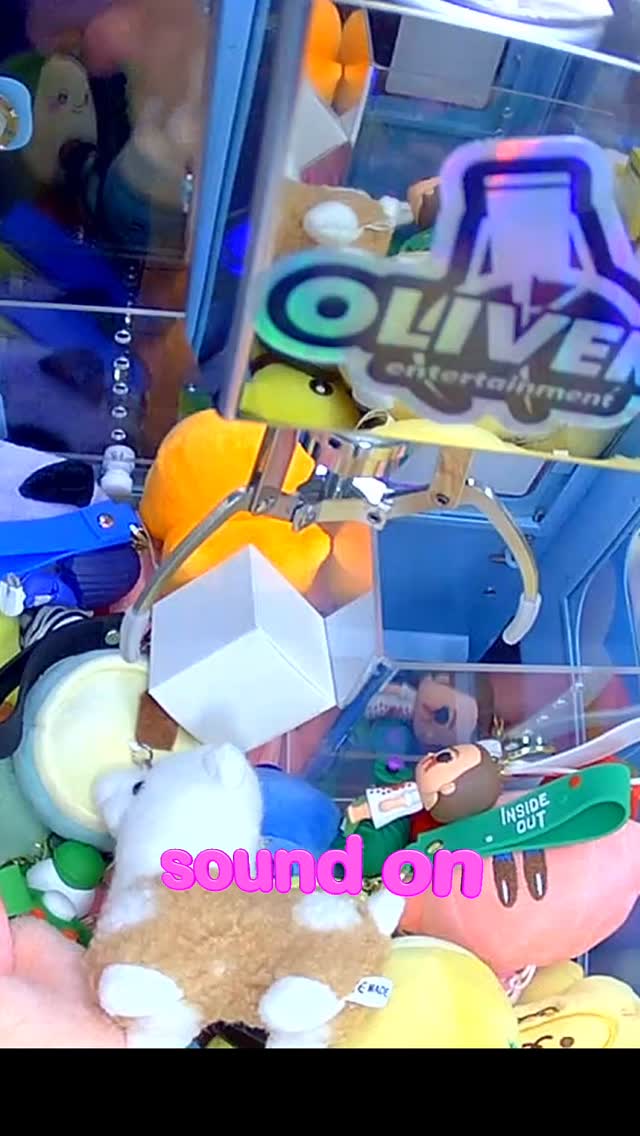 Finding the Mega Prize key is always worth celebrating 🥳 #oliversarcades #millsmarket #orlando #clawmachine #arcade #mills50