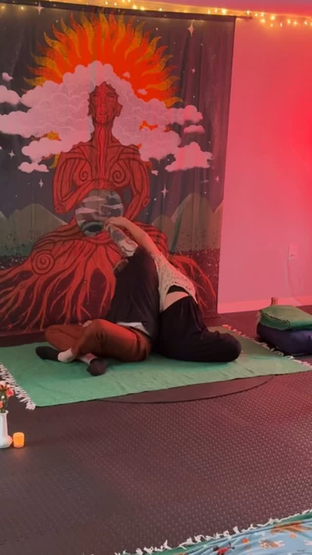 A little snippet from the Partner Yoga and Thai Massage workshop @soulful_yoga_connections . Still on a high from sharing the art of purpose and play with others.