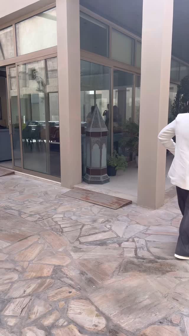 A very special workshop organized by the lovely Sam, Kathy, Giselle and Shurooq for our UAE Children’s author community! 📚
Hosted by Emirates Literature Foundation and expertly delivered by TishTash Marketing and Public Relations.
An insightful look at “How to Find and Refine your Author Profile”
Thank you to all of you ladies who made it happen!
#childrensauthor #uaeauthors #socialmediamarketing #emiratesliteraturefoundation #stephanierobertauthor