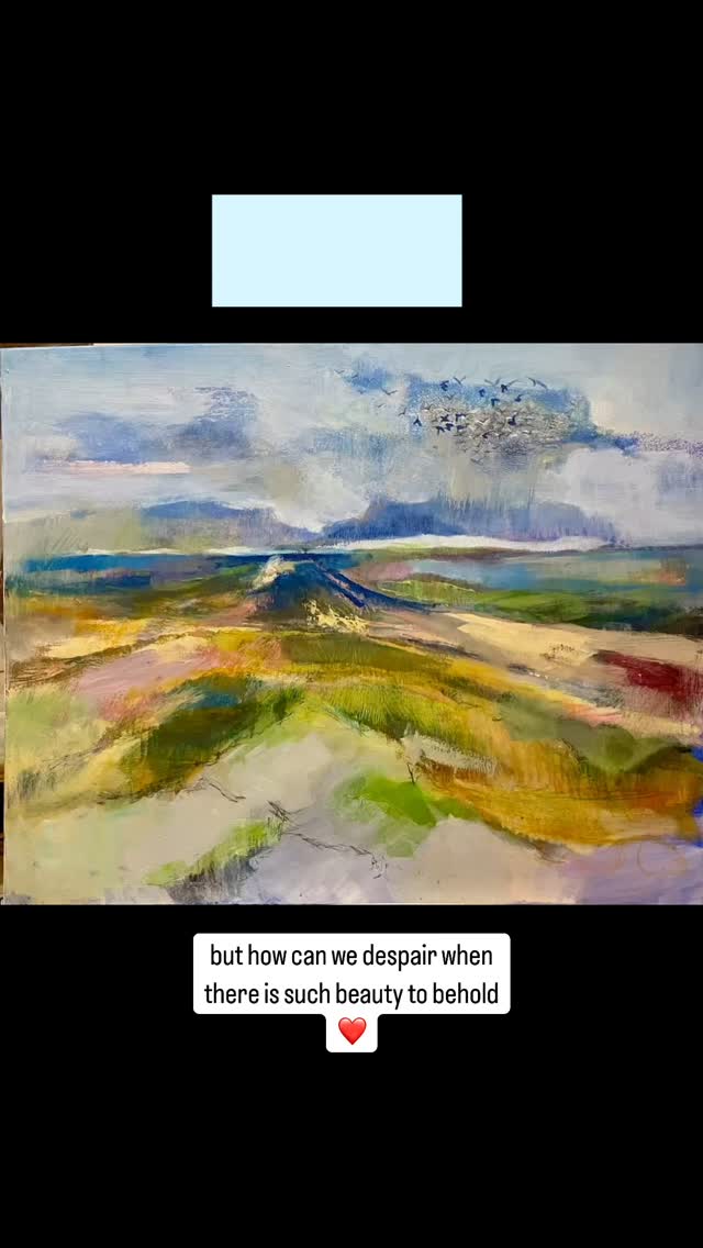sometimes it’s hard to find colour and beauty in the world so full of dramas … even the warm sun can disappear behind a cloud. These are the days when I need to look up and remember there is so much more to this beautiful world of ours. ❤️
#beautifuldartmoor
#dartmoor #rippontor #landscapepainting #themoors #murmuration #hopeintherain #rosmansfieldart #artofinstagram #Devon #devonmoors