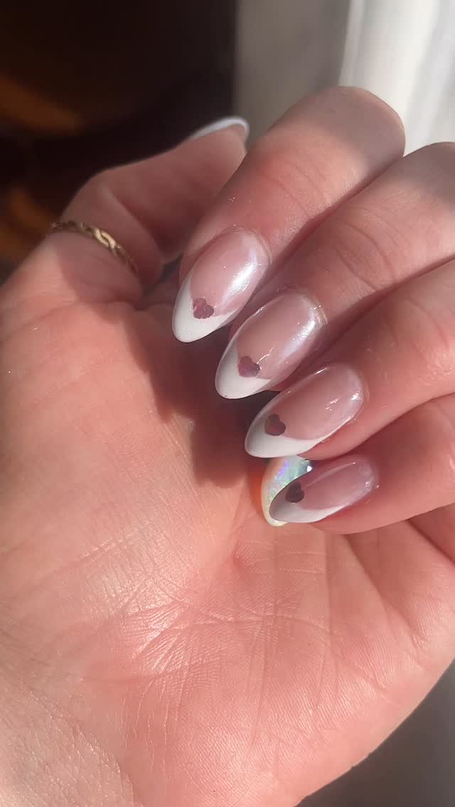 A cheeky lil before and after ☺️ Still working on a few more pieces, but couldn’t wait to share!
Once I am done staring at these opals I’ll go ahead and list these on my website 😘 All of the pendants can be worn on chains or on a hoop earring!
Dm to preorder!!
#opaljewelry #jewelrydesigner #handmadejewelry #customjewelry #shopsmall #bespokejewelry #tourmaline #greentourmaline #jeweler #opalpendant #opalnecklace