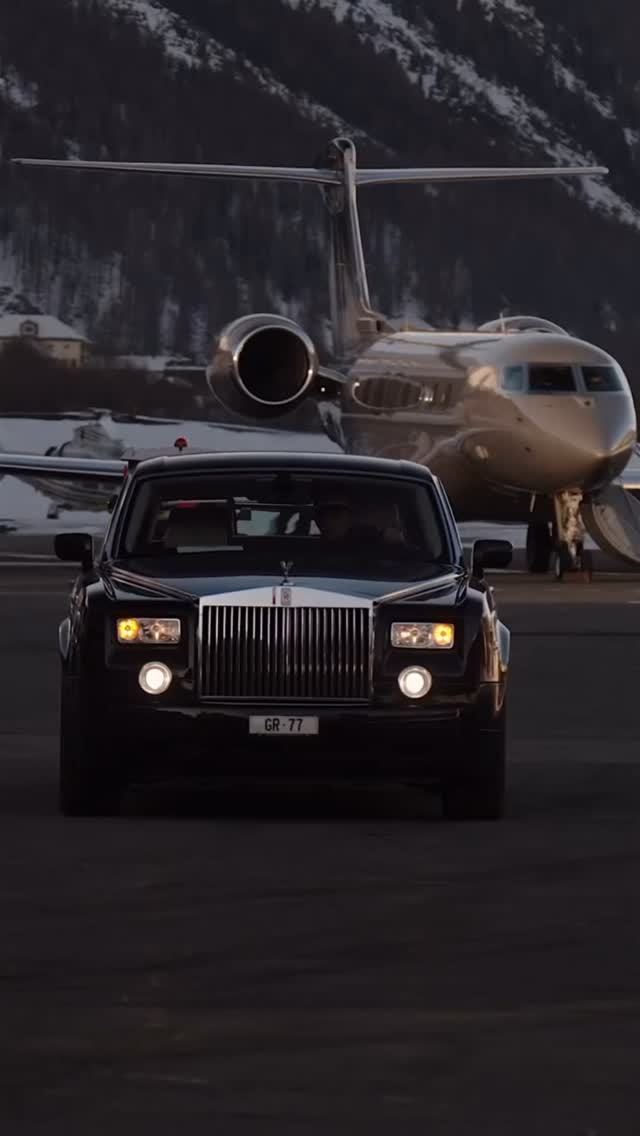 Ofrecemos todo tipo de soluciones de transporte a nivel global.
Tanto para tus viajes como a nivel individual si solo quieres contratar este servicio.
Chárter programados o de última hora, en todo el mundo.