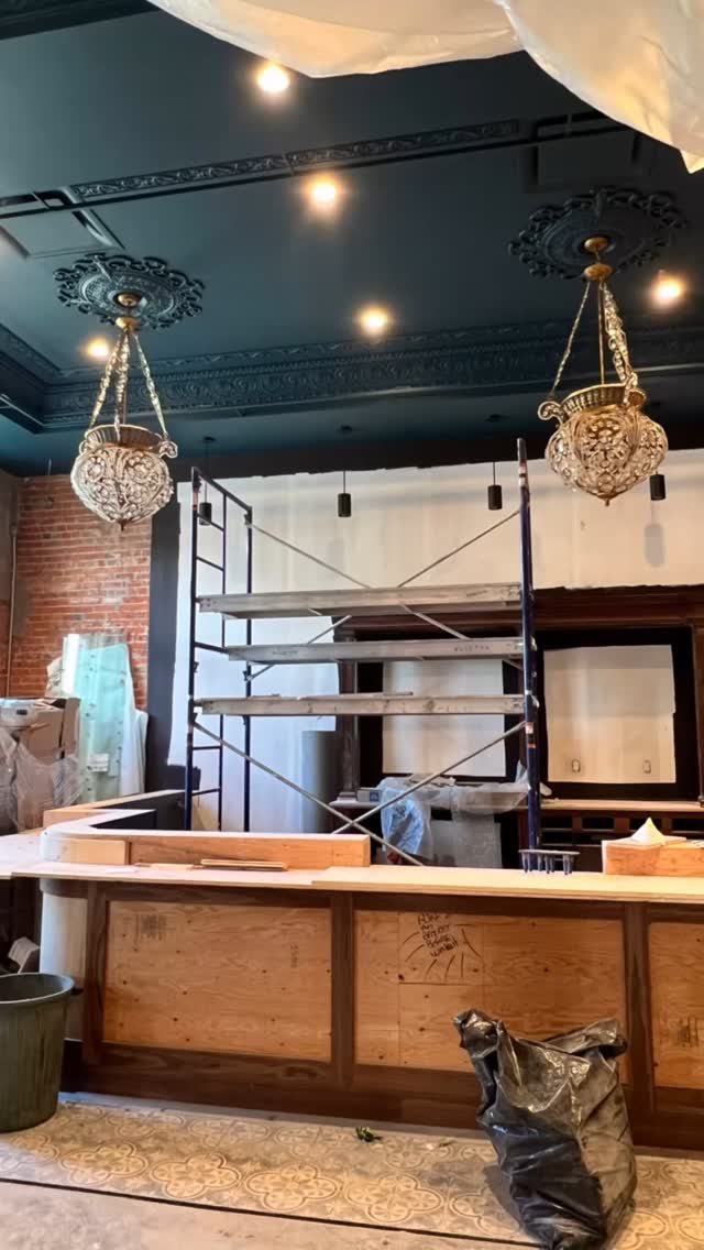 It's officially lighting day and we couldn't be more excited to see this space come to life. From custom designed pieces to vintage gems sourced with love, the carefully curated lighting adds the pefect sparkle to every corner.
Check out this behind-the-scenes look at our restaurant project in progress.
Stay tuned for updates - @nero.eats is almost ready to light up your dining experience.
#interiordesign
#designlovers
#residentialdesign
#lightingdesign
#restaurantprogress